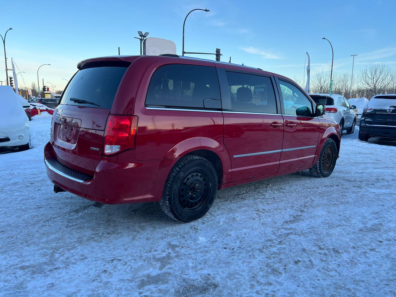 2014 Dodge Grand Caravan Crew**7 PASSAGERS**NAVI**CamÉra de Recul**SIEGES CHAUFFANTS**Volant Chauffant** Main Image