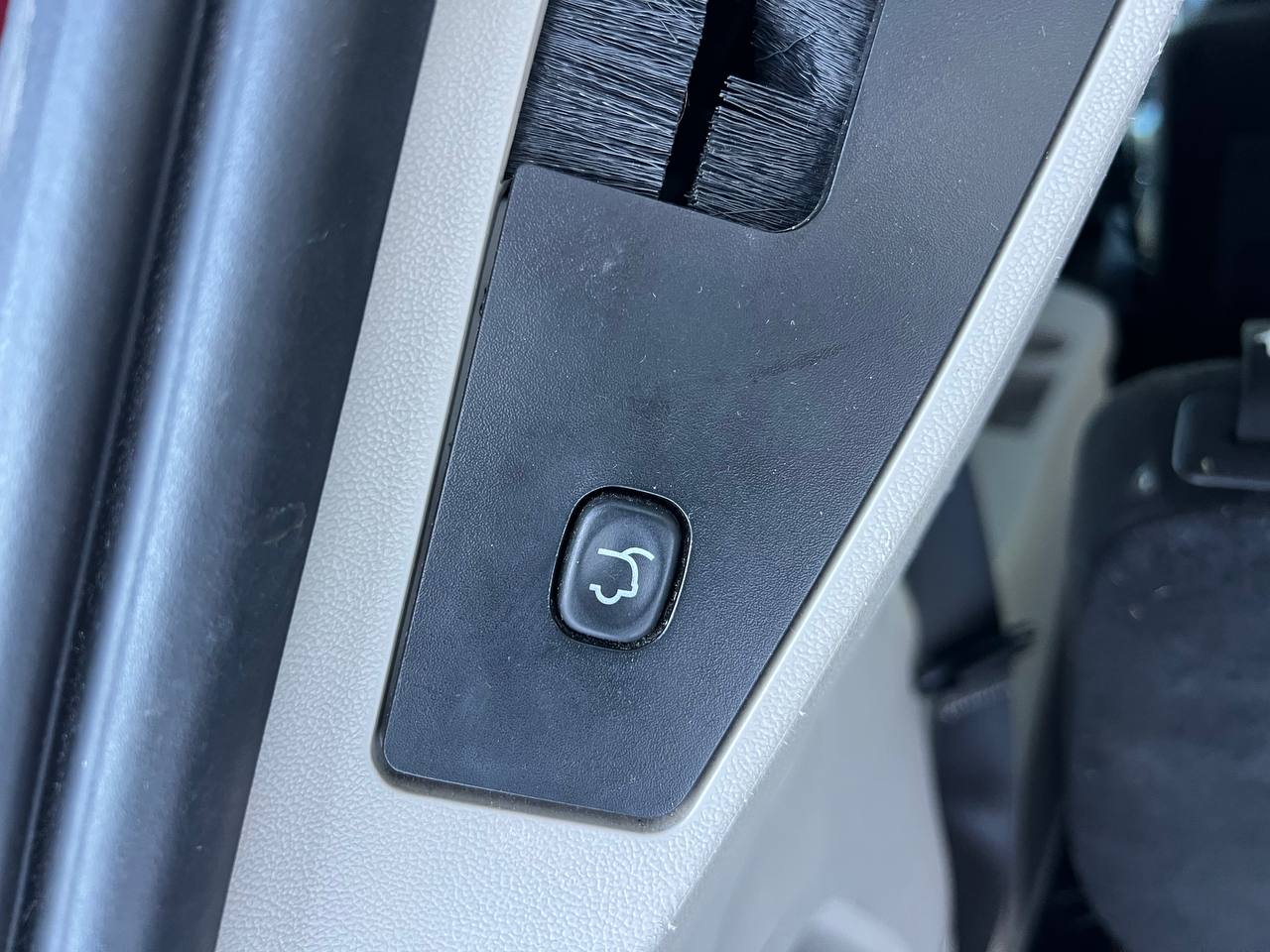 2014 Dodge Grand Caravan Crew**7 PASSAGERS**NAVI**CamÉra de Recul**SIEGES CHAUFFANTS**Volant Chauffant** Main Image