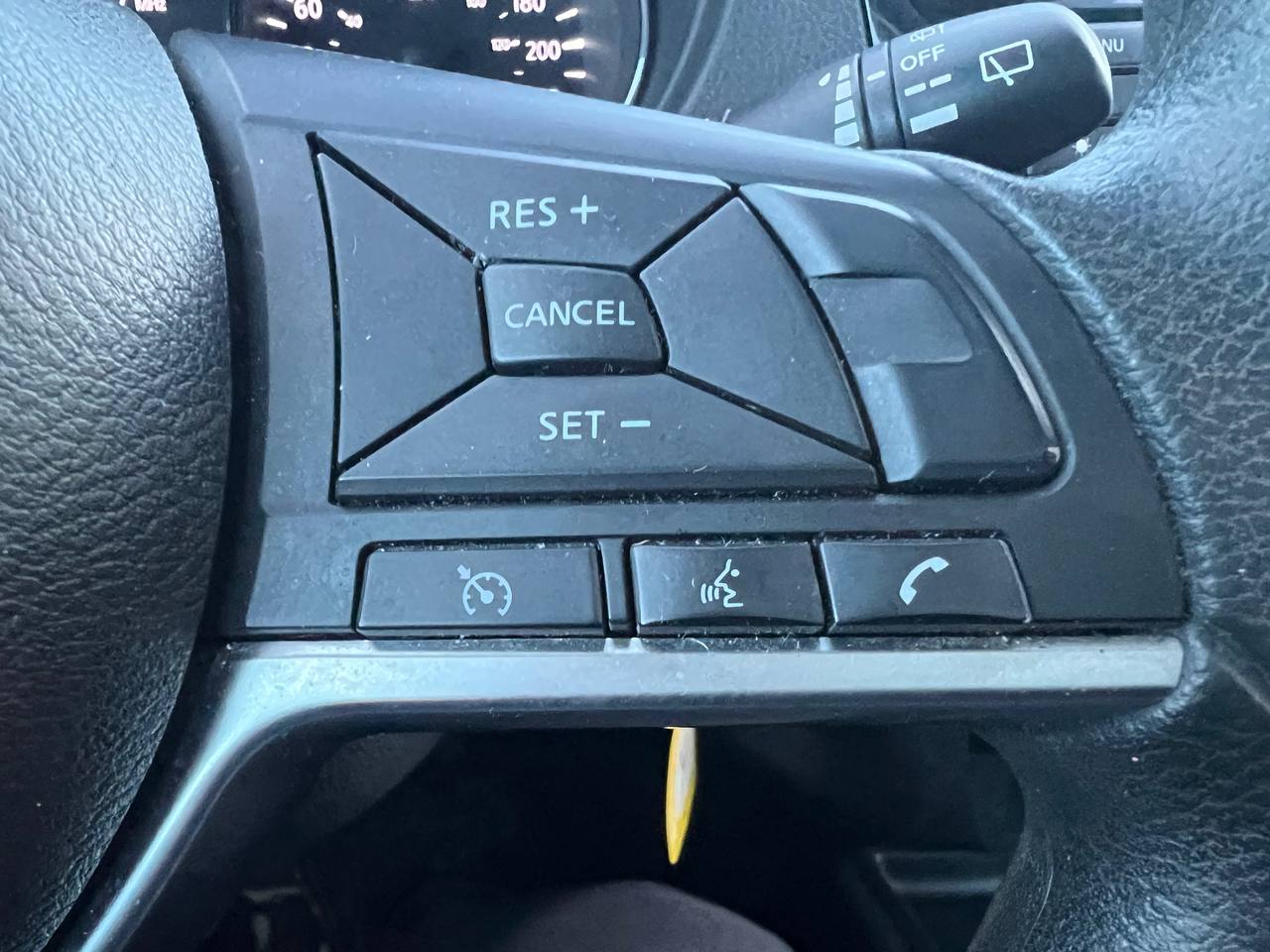 2018 Nissan Rogue S**CAMERA DE RECUL**SIEGES CHAUFFANTS**Alerte d’angle mort** Image principale