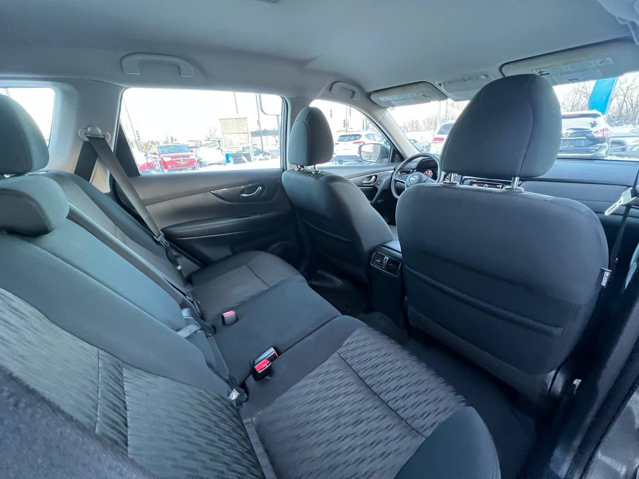 2018 Nissan Rogue S**CAMERA DE RECUL**SIEGES CHAUFFANTS**Alerte d’angle mort** Image principale