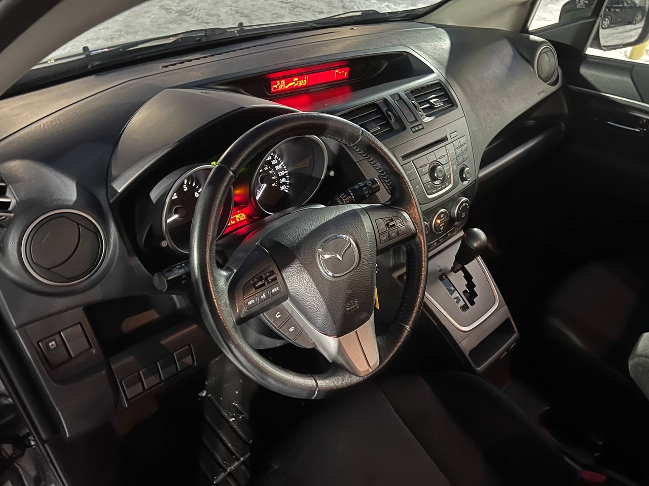 2015 Mazda 5 GS**Jamais Accidente**Tres Bien Entretenu**6 PASSAGERS**MAGS**EN SPECIAL** Main Image