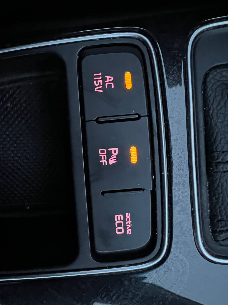 2014 Kia Sorento SX**JAMAIS ACCIDENTEE**AWD**TOIT OUVRANT PANAROMIQUE**CAMERA DE RECULE**NAVI**SIEGES EN CUIR**SIEGES CHAUFFANTS AVANT ET ARRIERE**SiÈge VentilÉ**VOLANT CHAUFFANT**Alerte d’angle mort** Main Image