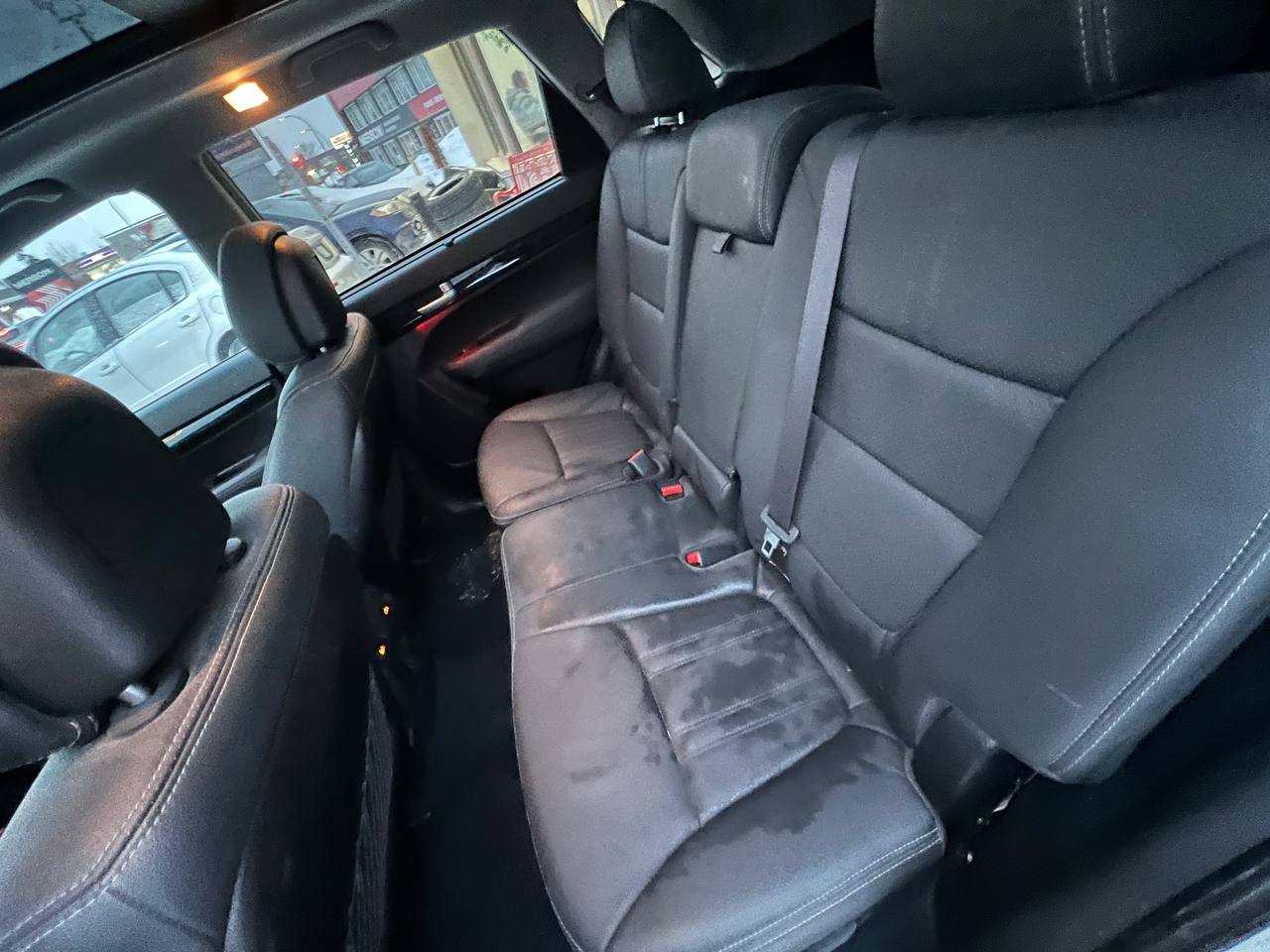 2014 Kia Sorento SX**JAMAIS ACCIDENTEE**AWD**TOIT OUVRANT PANAROMIQUE**CAMERA DE RECULE**NAVI**SIEGES EN CUIR**SIEGES CHAUFFANTS AVANT ET ARRIERE**SiÈge VentilÉ**VOLANT CHAUFFANT**Alerte d’angle mort** Main Image