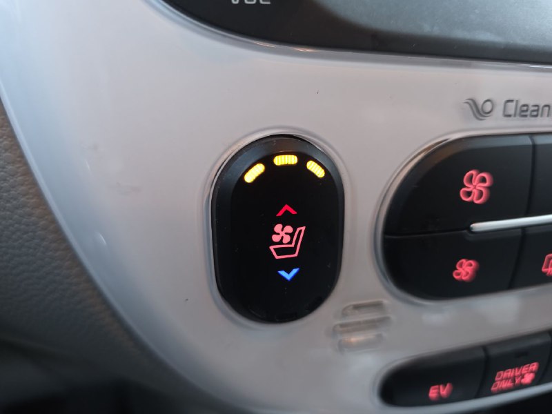 2016 Kia Soul EV **DELUXE**JAMAIS ACCIDENTEE**NAVI**CAMERA DE RECUL**SIEGES VOLANT CHAUFFANTS**MAGS** Main Image