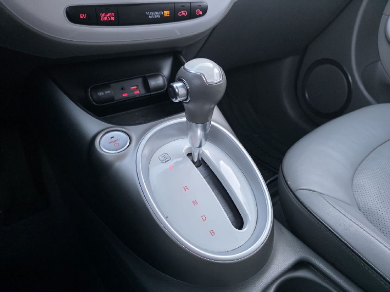 2016 Kia Soul EV **DELUXE**JAMAIS ACCIDENTEE**NAVI**CAMERA DE RECUL**SIEGES VOLANT CHAUFFANTS**MAGS** Main Image