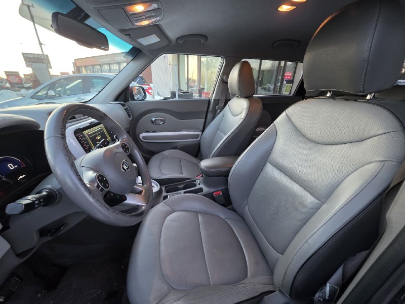 2016 Kia Soul EV **DELUXE**JAMAIS ACCIDENTEE**NAVI**CAMERA DE RECUL**SIEGES VOLANT CHAUFFANTS**MAGS** Main Image