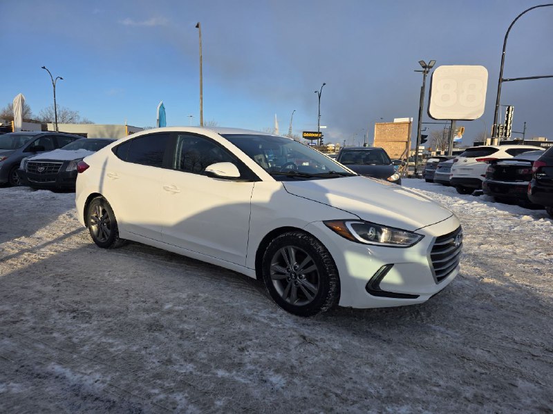 2018 Hyundai Elantra **GL**CAMERA DE RECUL**ANGLE MORT**SIEGES CHAUFFANTS**MAGS**Financement 1Ère, 2e et 3e chance !!! 100% ApprouvÉ !! Image principale