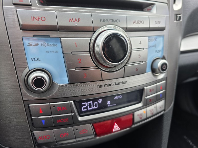 2013 Subaru Outback ((JAMAIS ACCIDENTEE**LIMITEE**NAVI**CAMERA DE RECUL**CUIR**SIEGES CHAUFFANTS**MAGS**TOUTE EQUIPEE Main Image