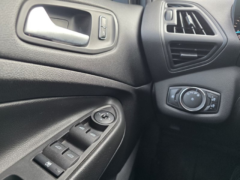 2014 Ford Escape JAMAIS ACCIDENTEE**AWD**NAVIGATION**CAMERA DE RECUL**SIEGES CHAUFFANTS**MAGS** Financement 1Ère, 2e et 3e chance !! 100% ApprouvÉ Main Image