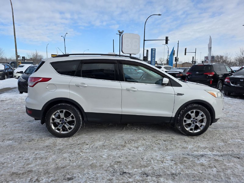 2014 Ford Escape JAMAIS ACCIDENTEE**AWD**NAVIGATION**CAMERA DE RECUL**SIEGES CHAUFFANTS**MAGS** Financement 1Ère, 2e et 3e chance !! 100% ApprouvÉ Main Image