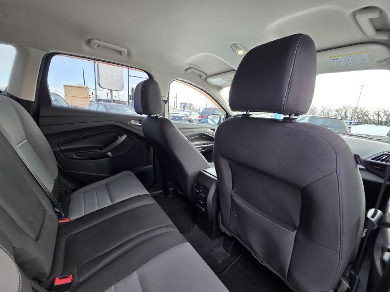 2014 Ford Escape JAMAIS ACCIDENTEE**AWD**NAVIGATION**CAMERA DE RECUL**SIEGES CHAUFFANTS**MAGS** Financement 1Ère, 2e et 3e chance !! 100% ApprouvÉ Main Image