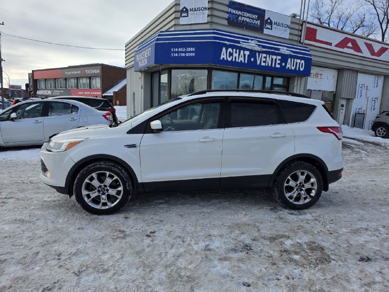 2014 Ford Escape JAMAIS ACCIDENTEE**AWD**NAVIGATION**CAMERA DE RECUL**SIEGES CHAUFFANTS**MAGS** Financement 1Ère, 2e et 3e chance !! 100% ApprouvÉ Main Image