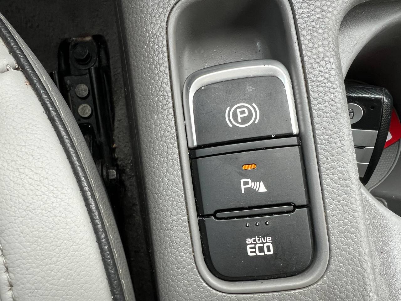 2016 Kia Soul EV Luxury**Jamais Accidentee**NAVIGATION**CUIR**SIEGES CHAUFFANTS AVANT ET ARRIERE**SIEGES FROIDS**VOLANT CHAUFFANT**MAGS** Main Image