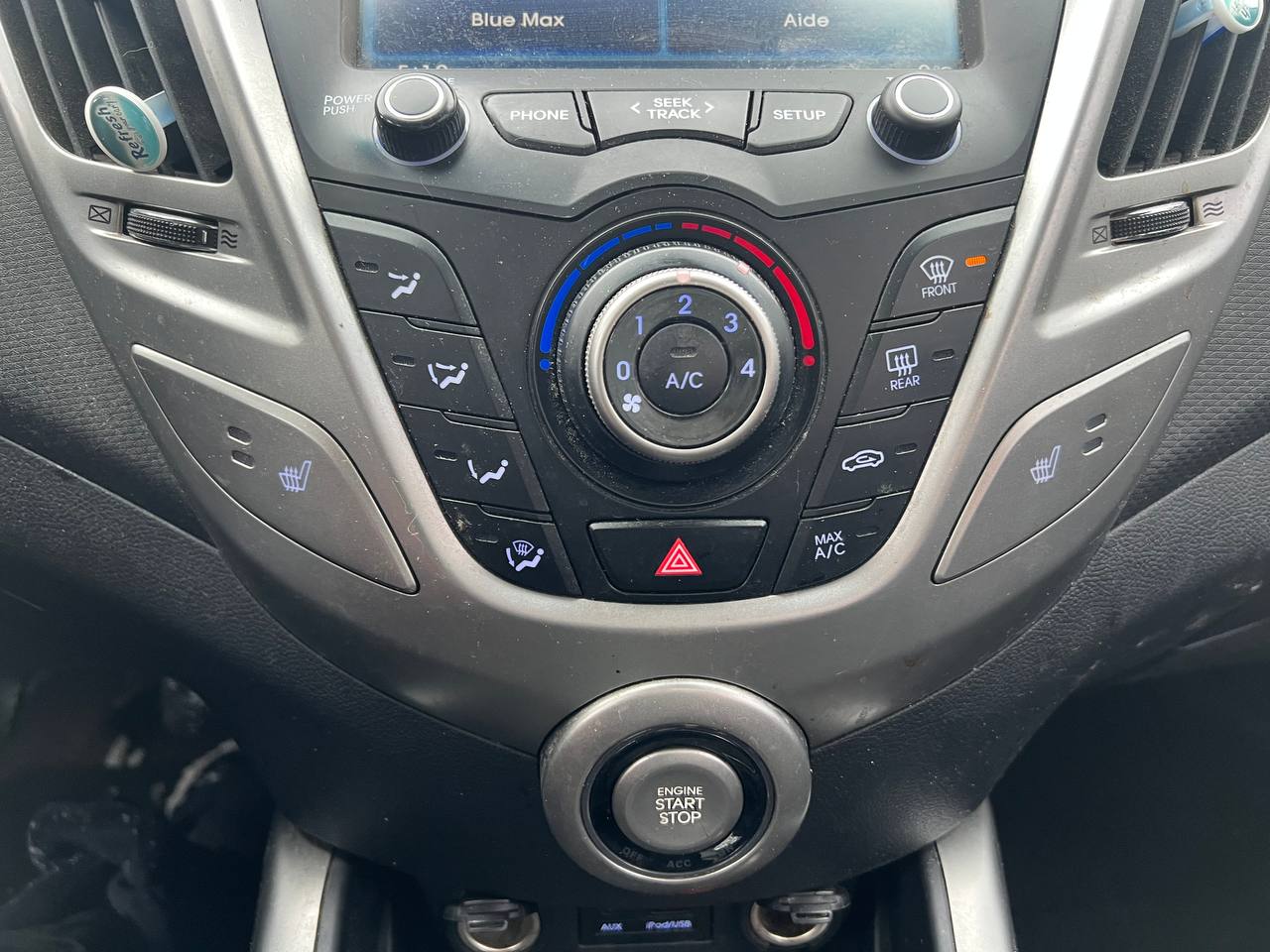 2013 Hyundai Veloster 3dr Cpe Man**Jamais Accidentee**SIEGES CHAUFFANTS**MAGS** Main Image