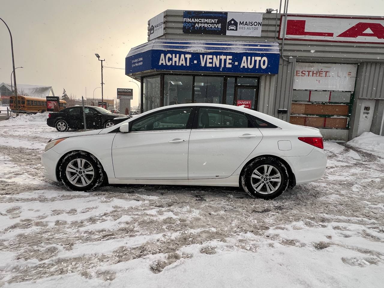 2011 Hyundai Sonata GLS**Jamais Accidentee**TOIT OUVRANT**SIEGES CHAUFFNATS**MAGS**SIEGES ELECTRIQUE**MODE ECO** Image principale