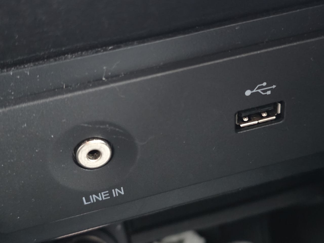 2013 Ford Escape **JAMAIS ACCIDENTEE**TRES BAS KILO**58 000KM**CERTIFIEE**SIEGES CHAUFFANTS**MAGS**EN SPECIAL** Image principale