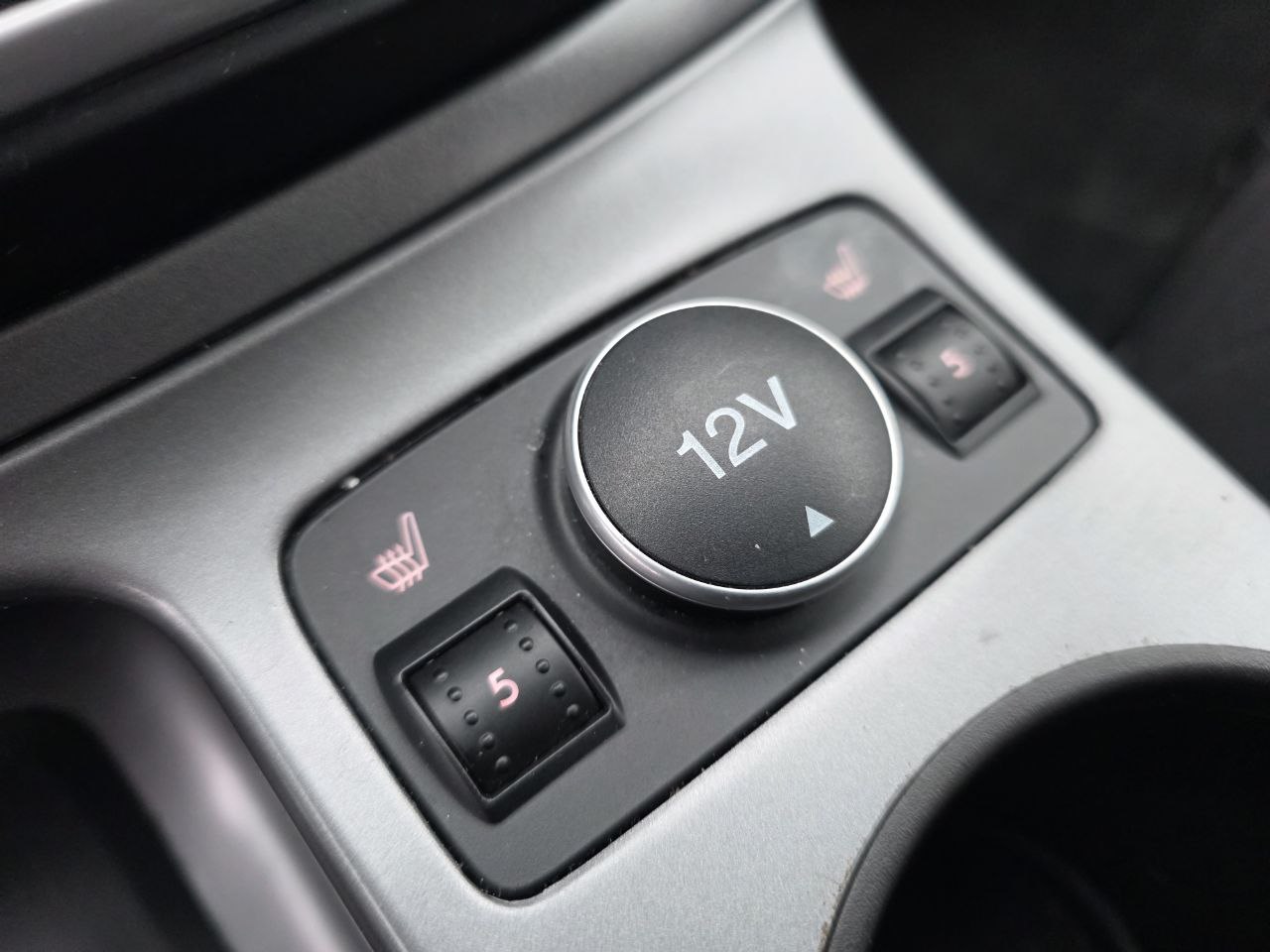 2013 Ford Escape **JAMAIS ACCIDENTEE**TRES BAS KILO**58 000KM**CERTIFIEE**SIEGES CHAUFFANTS**MAGS**EN SPECIAL** Image principale