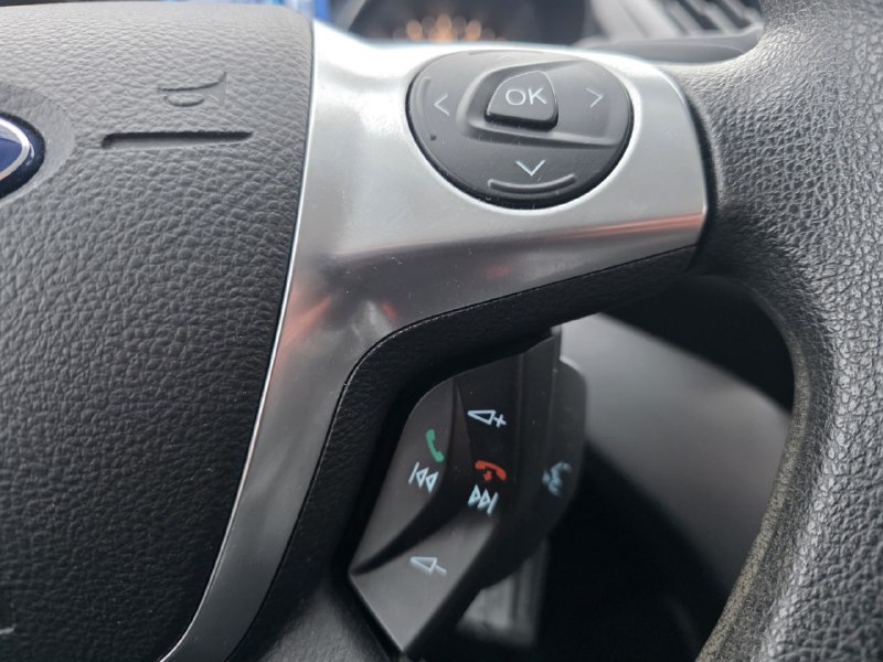 2013 Ford Escape **JAMAIS ACCIDENTEE**TRES BAS KILO**58 000KM**CERTIFIEE**SIEGES CHAUFFANTS**MAGS**EN SPECIAL** Image principale