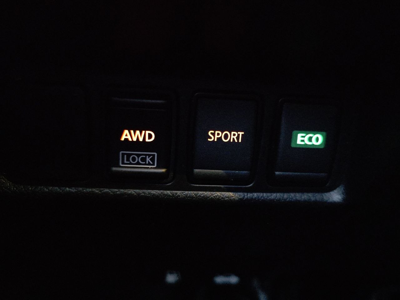 2017 Nissan Rogue S**AWD**CAMERA DE RECULE**SIEGES CHAUFFANTS** Image principale