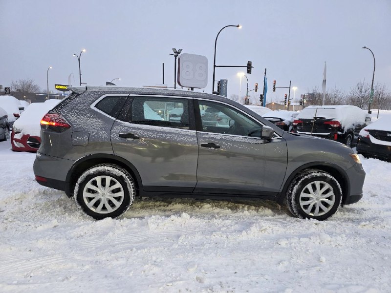 2017 Nissan Rogue S**AWD**CAMERA DE RECULE**SIEGES CHAUFFANTS** Image principale