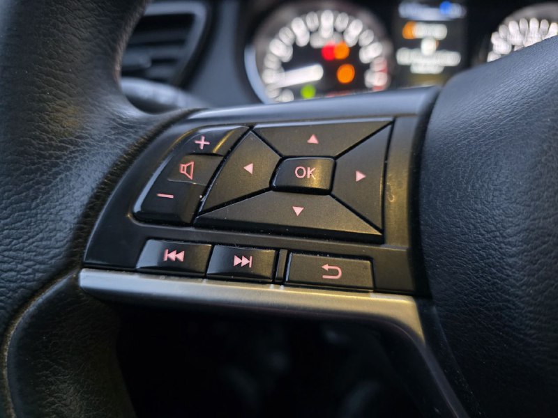 2017 Nissan Rogue S**AWD**CAMERA DE RECULE**SIEGES CHAUFFANTS** Image principale