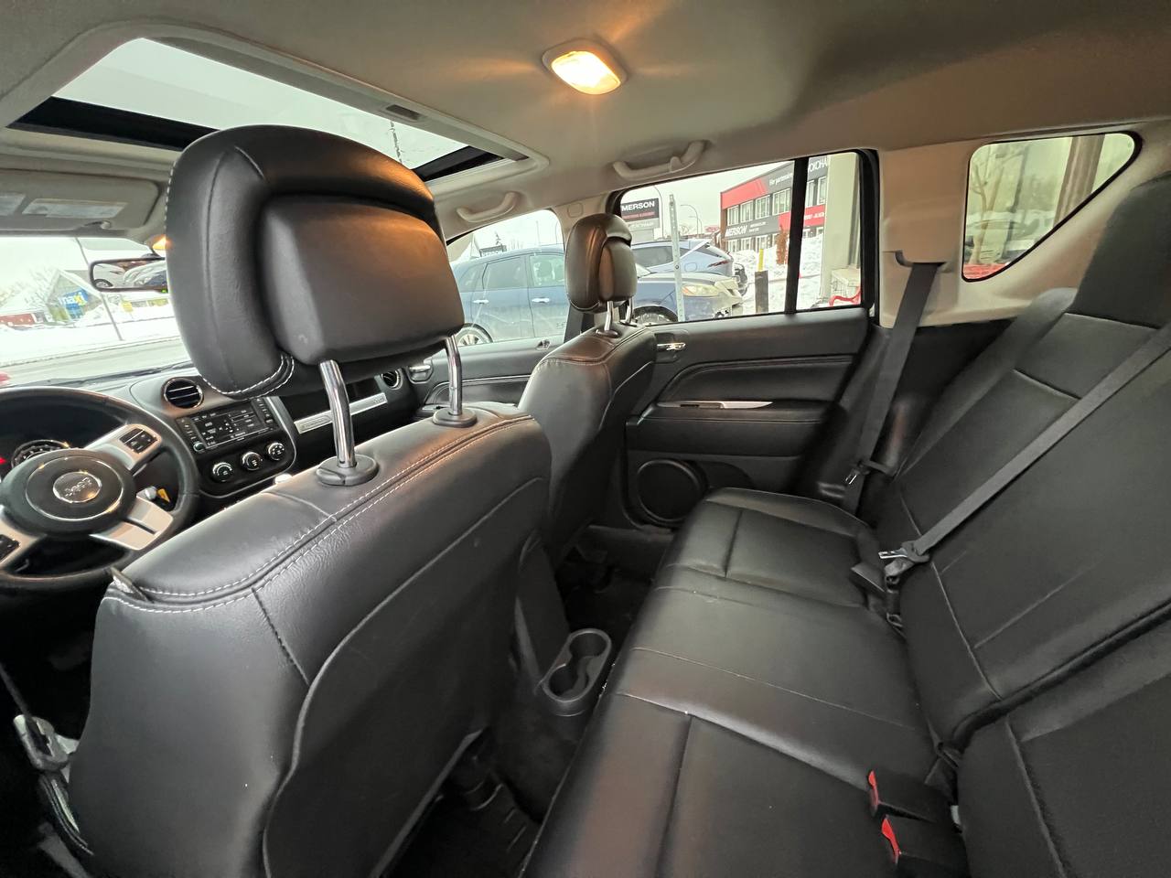 2016 Jeep Compass High Altitude**CERTIFIÉE SAAQ**4X4**Toit Ouvrant**CAMERA DE RECUL**Sieges en Cuir**SIEGES CHAUFFANTS**MAGS**Tres Bien Entretenu** Image principale