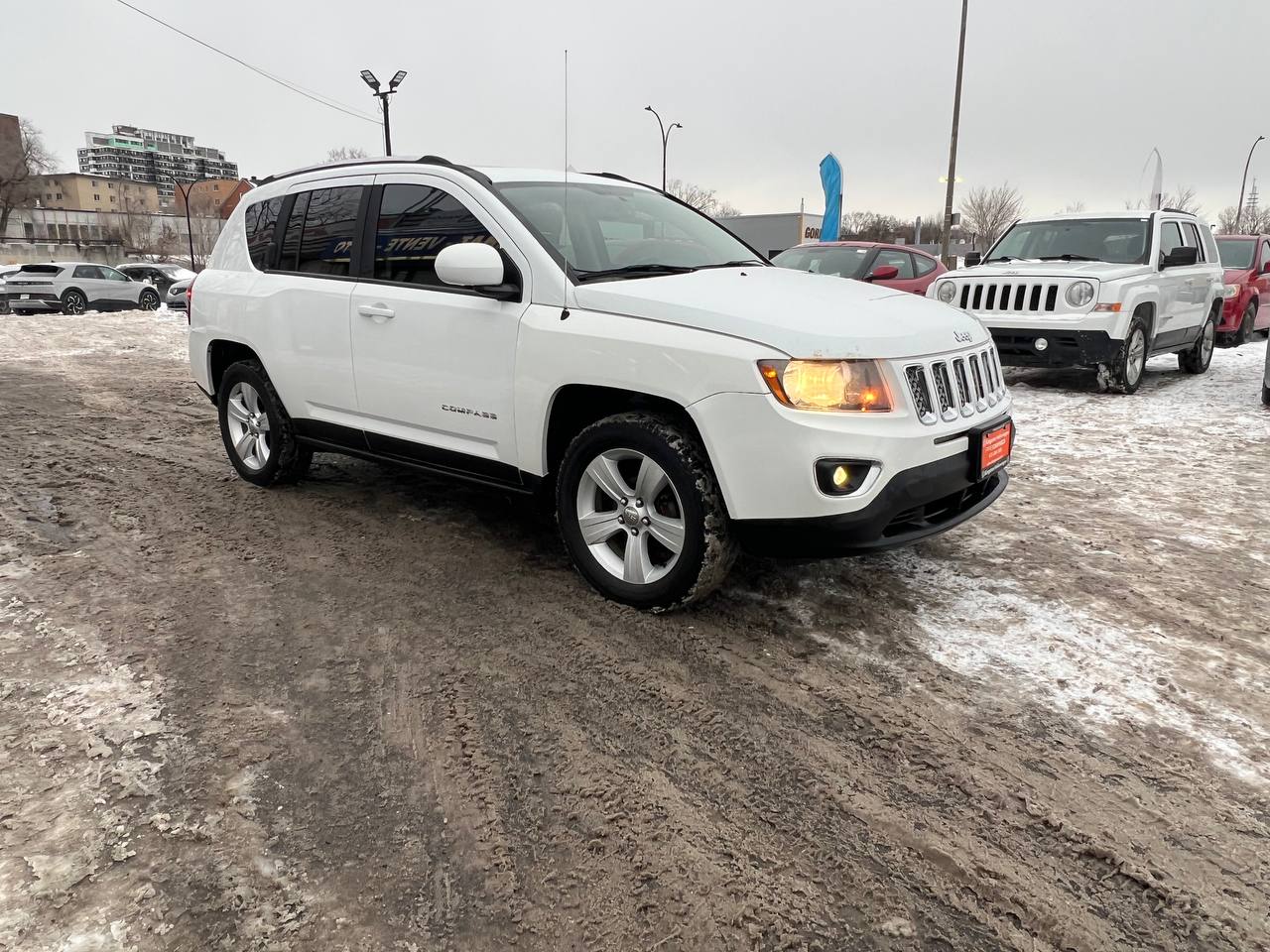 2016 Jeep Compass High Altitude**CERTIFIÉE SAAQ**4X4**Toit Ouvrant**CAMERA DE RECUL**Sieges en Cuir**SIEGES CHAUFFANTS**MAGS**Tres Bien Entretenu** Image principale