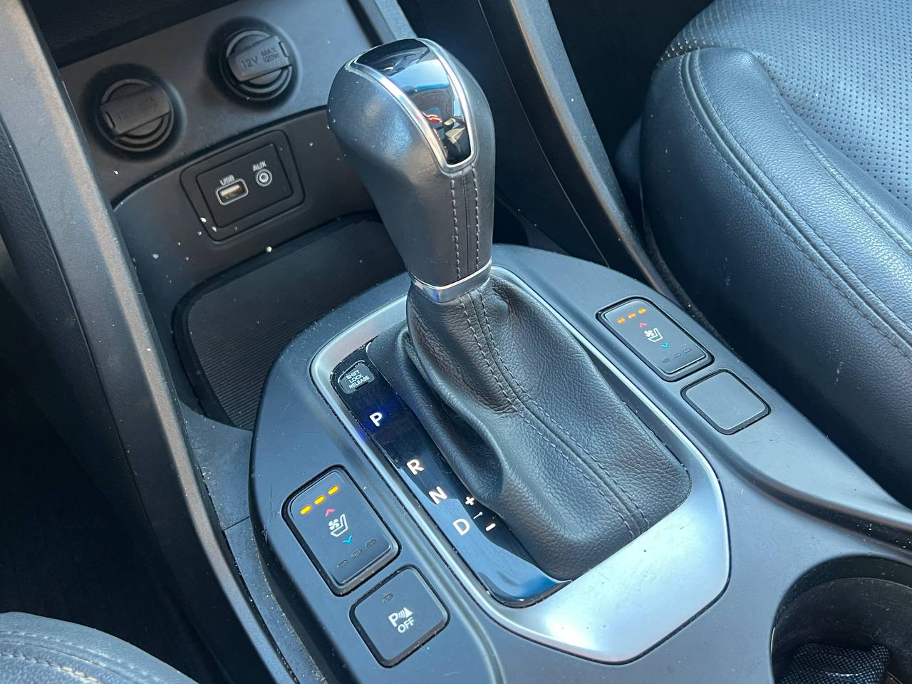 2017 Hyundai Santa Fe Sport Limited**AWD**TOIT OUVRANT PANORAMIQUE**SIEGE EN CUIR**CAMERA DE RECUL**SIEGES CHAUFFNATS AVANT ET ARRIERE**Siege Ventile**Volant Chauffant**Alerte d'angle Mort**MAGS** Image principale