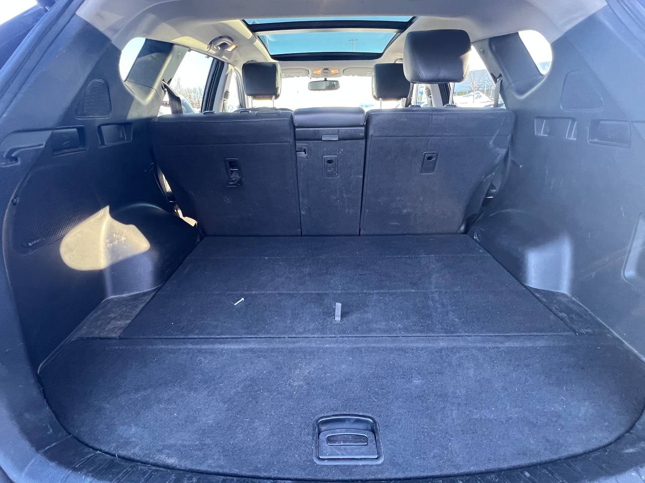 2017 Hyundai Santa Fe Sport Limited**AWD**TOIT OUVRANT PANORAMIQUE**SIEGE EN CUIR**CAMERA DE RECUL**SIEGES CHAUFFNATS AVANT ET ARRIERE**Siege Ventile**Volant Chauffant**Alerte d'angle Mort**MAGS** Image principale