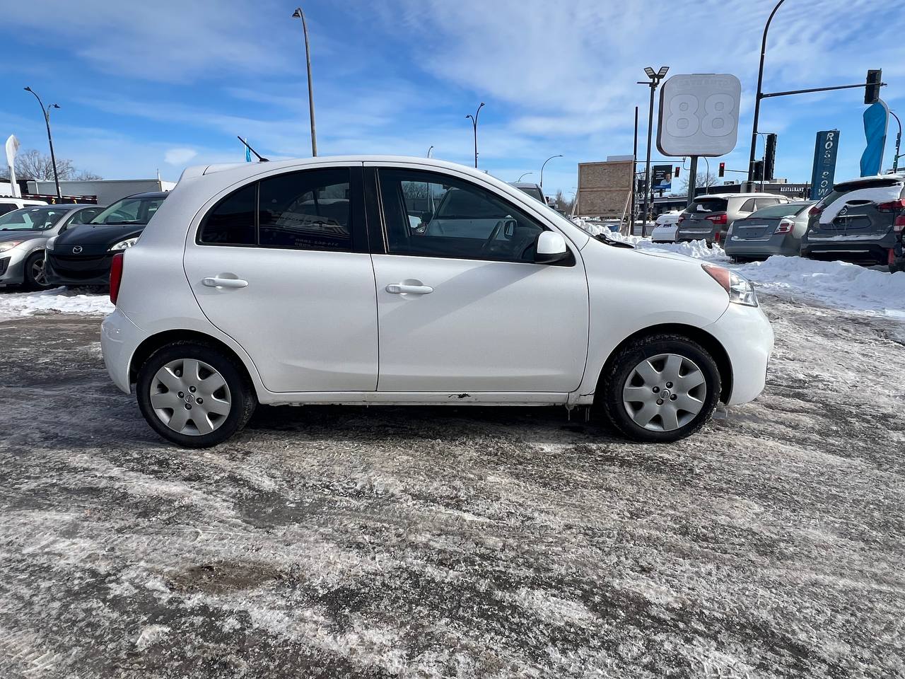 2016 Nissan Micra SV**Jamais Accidentee**Un Proprietaire**AC**MANUELLE** Image principale