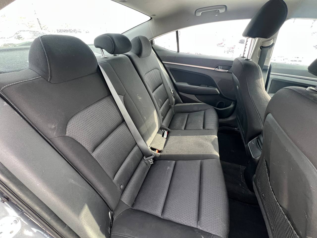 2017 Hyundai Elantra GL**CAR PLAY**CAMERA DE RECULE**SIEGES CHAUFFANTS**VOLANT CHAUFFANTS**ANGLE MORT**MAGS** Image principale