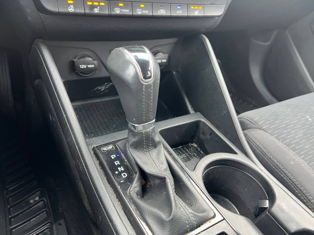 2019 Hyundai Tucson Preferred**SAAQ CERTIFIEE**AWD**CAR PLAY**LKA**ANGLE MORT**CamÉra de Recul**SIÈGES CHAUFFANTS AVANT et ARRIERE**VOLANT CHAUFFANT**ASSISTANCE AU MAINTIEN DE VOIE**MAGS** Image principale