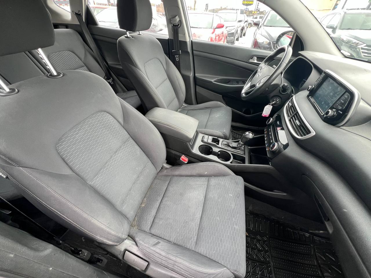 2019 Hyundai Tucson Preferred**SAAQ CERTIFIEE**AWD**CAR PLAY**LKA**ANGLE MORT**CamÉra de Recul**SIÈGES CHAUFFANTS AVANT et ARRIERE**VOLANT CHAUFFANT**ASSISTANCE AU MAINTIEN DE VOIE**MAGS** Image principale