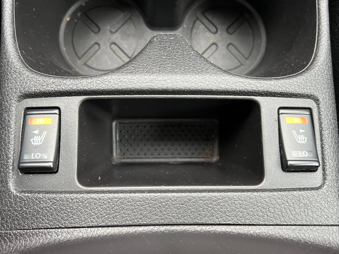 2016 Nissan Rogue SV**AWD**Toit Ouvrant Panoramique**CAMERA DE RECULE**SIEGES CHAUFFNATS**MAGS** Image principale