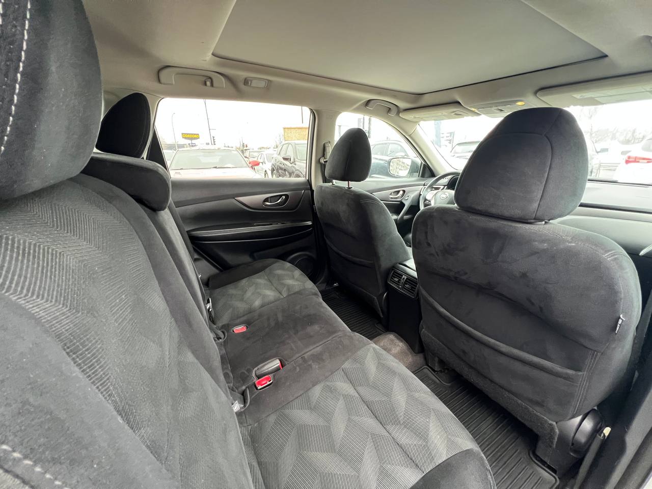 2016 Nissan Rogue SV**AWD**Toit Ouvrant Panoramique**CAMERA DE RECULE**SIEGES CHAUFFNATS**MAGS** Image principale