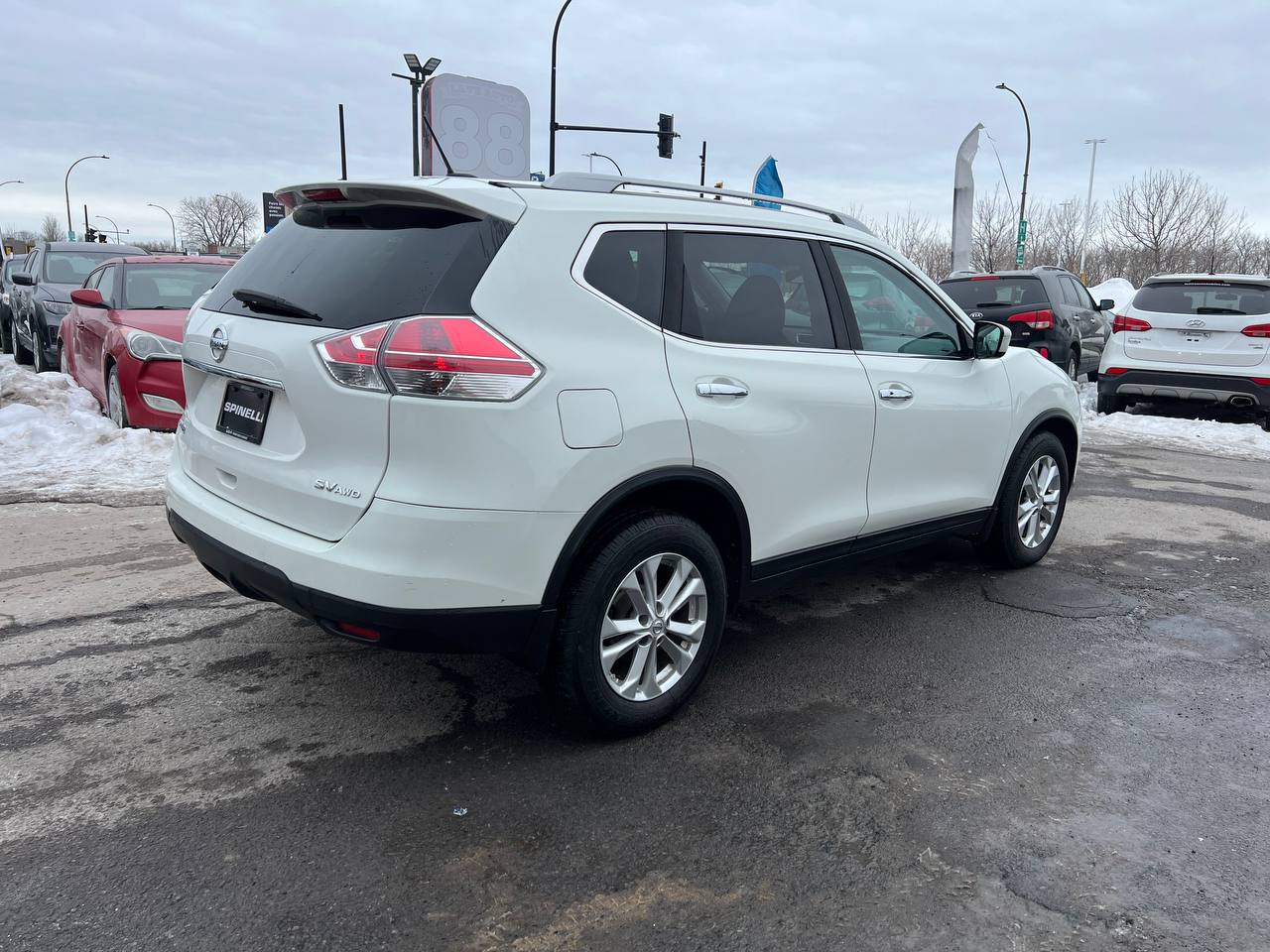 2016 Nissan Rogue SV**AWD**Toit Ouvrant Panoramique**CAMERA DE RECULE**SIEGES CHAUFFNATS**MAGS** Image principale
