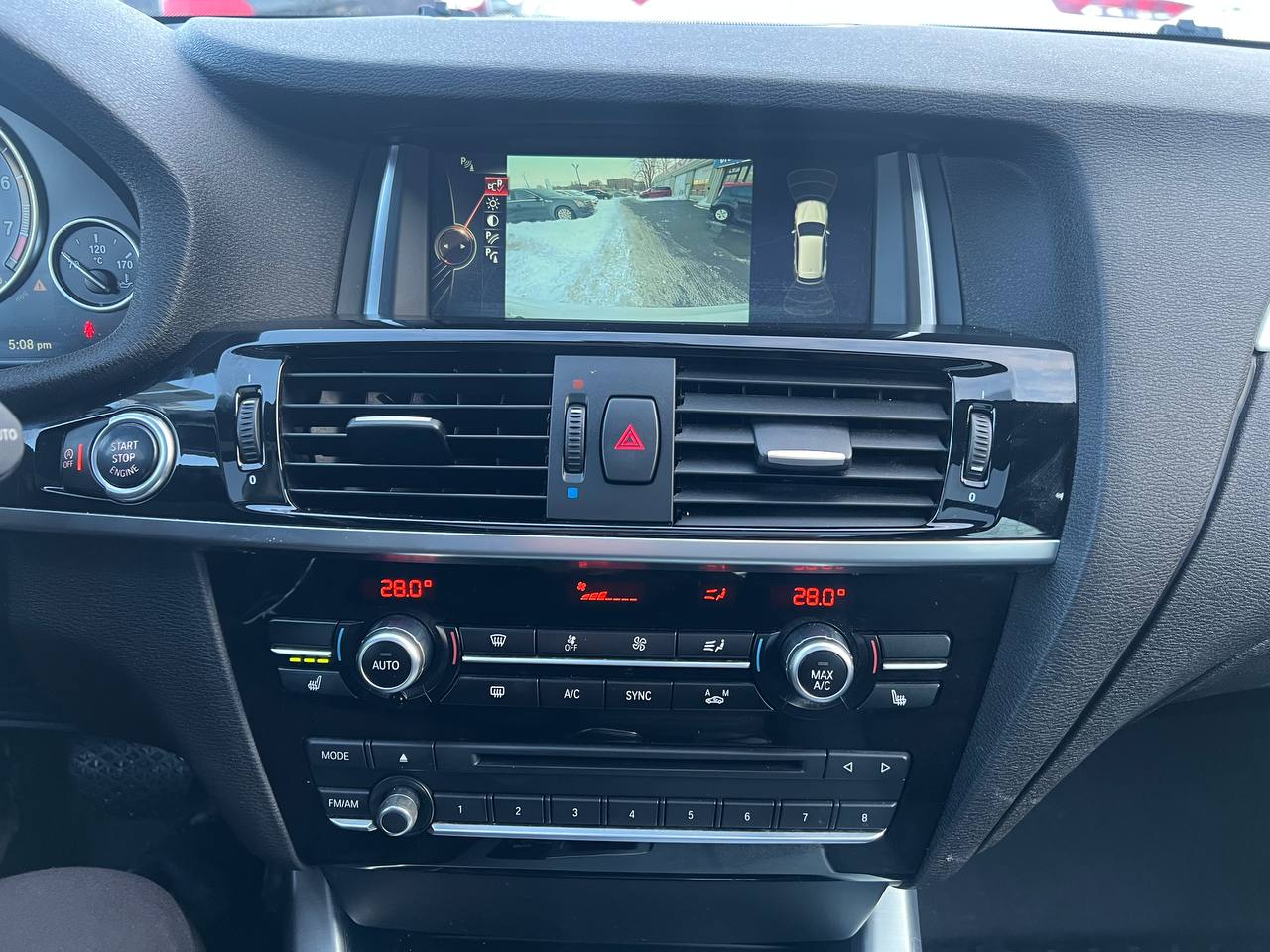 2015 BMW X3 XDrive28i**AWD**SAAQ CERTIFIEE**TOIT PANORAMIQUE**CAMERA DE RECULE**SIEGES CHAUFFNATS**MAGS**VOLANT CHAUFFNATS**CUIR** Image principale