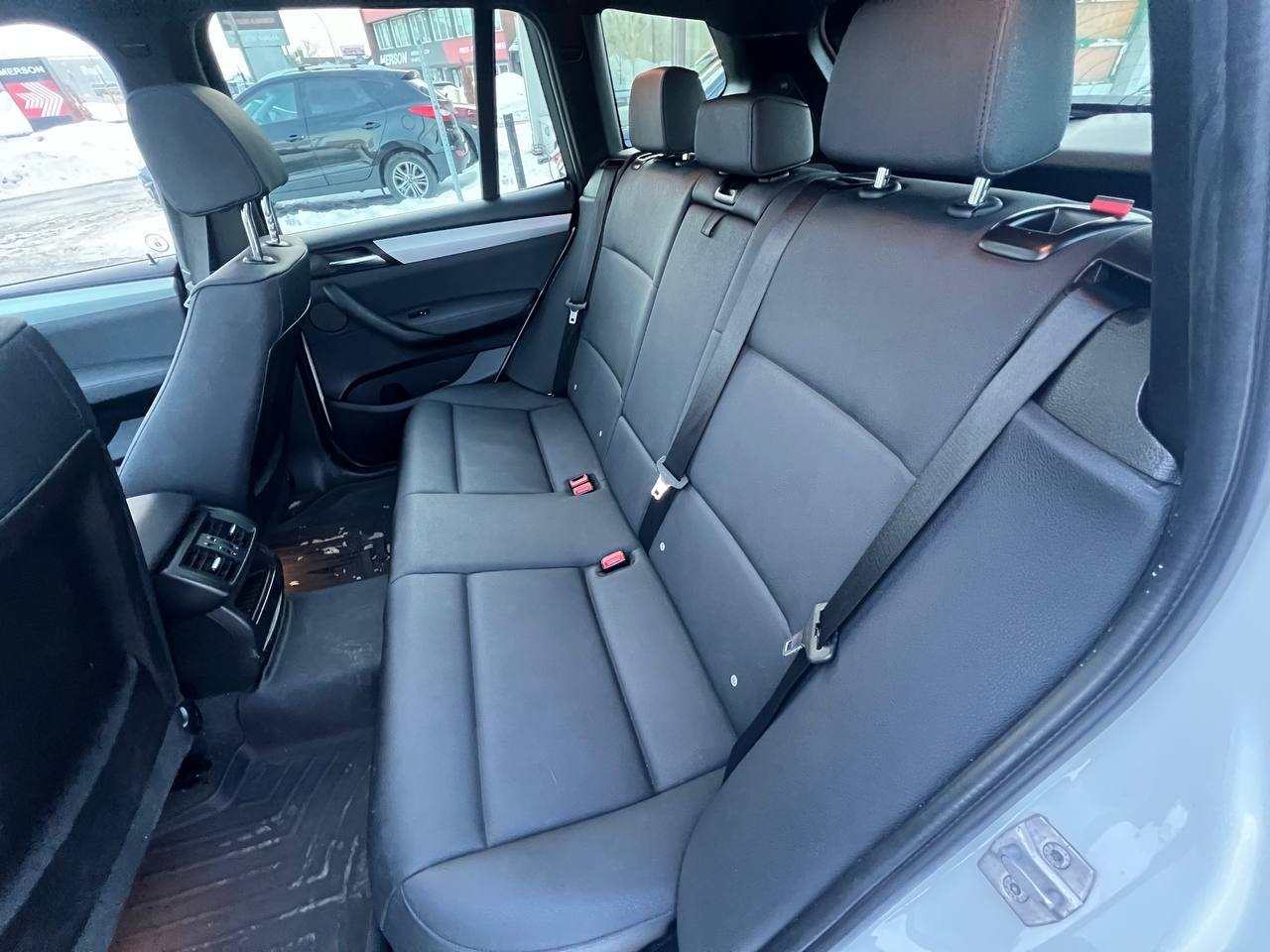 2015 BMW X3 XDrive28i**AWD**SAAQ CERTIFIEE**TOIT PANORAMIQUE**CAMERA DE RECULE**SIEGES CHAUFFNATS**MAGS**VOLANT CHAUFFNATS**CUIR** Image principale