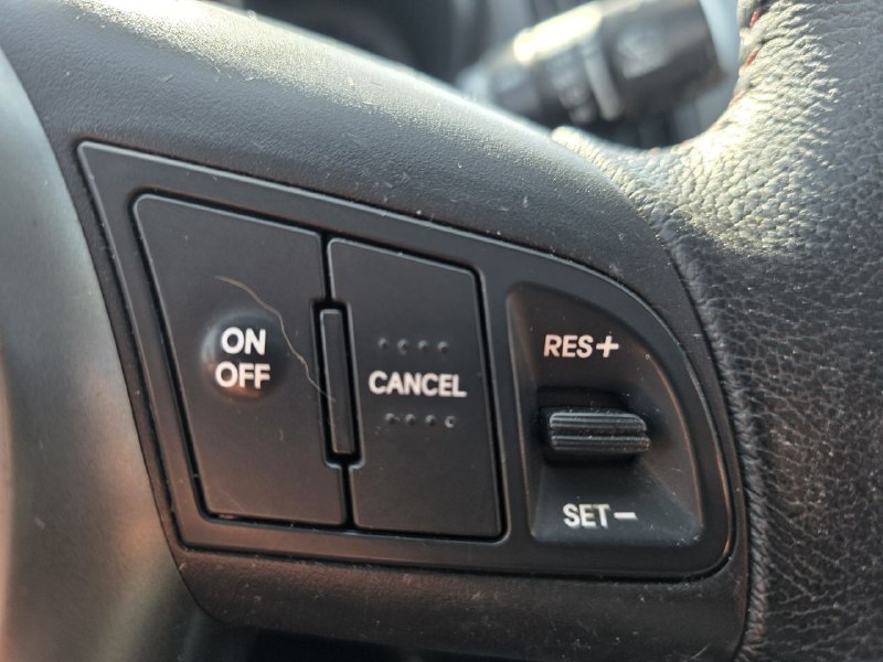 2011 Kia Forte **SX**JAMAIS ACCIDENTEE**CUIR**TOIT OUVRANT**SIEGES CHAUFFANTS**EN SPECIAL Image principale