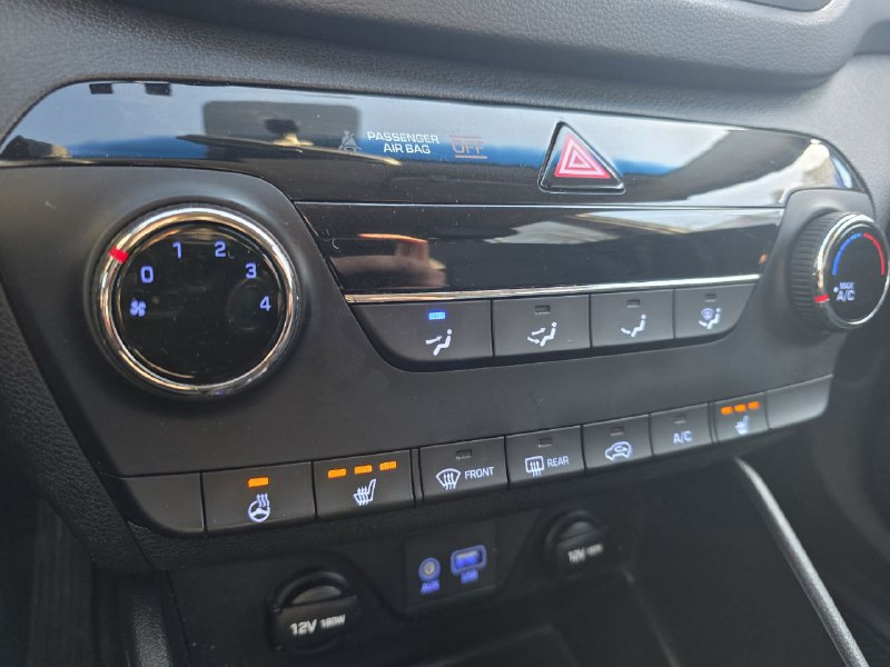 2017 Hyundai Tucson AWD**SAAQ CERTIFIEE**JAMAIS ACCIDENTEE**CAMERA DE RECUL**SIEGES CHAUFFANTS**MAGS** Image principale