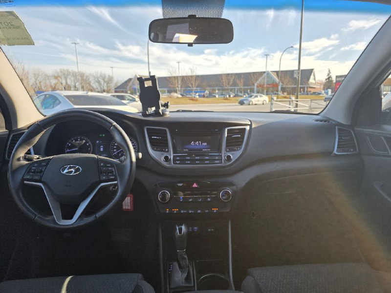 2017 Hyundai Tucson AWD**SAAQ CERTIFIEE**JAMAIS ACCIDENTEE**CAMERA DE RECUL**SIEGES CHAUFFANTS**MAGS** Image principale