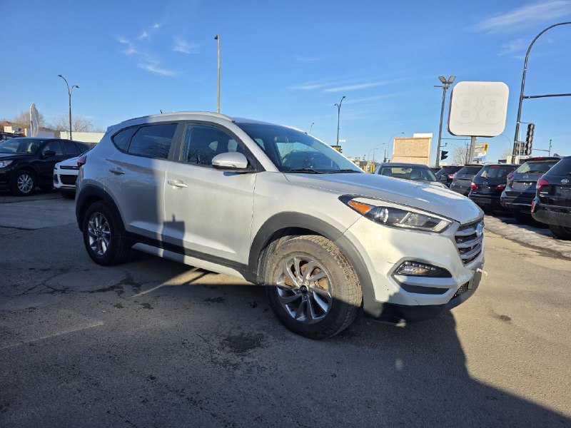 2017 Hyundai Tucson AWD**SAAQ CERTIFIEE**JAMAIS ACCIDENTEE**CAMERA DE RECUL**SIEGES CHAUFFANTS**MAGS** Image principale