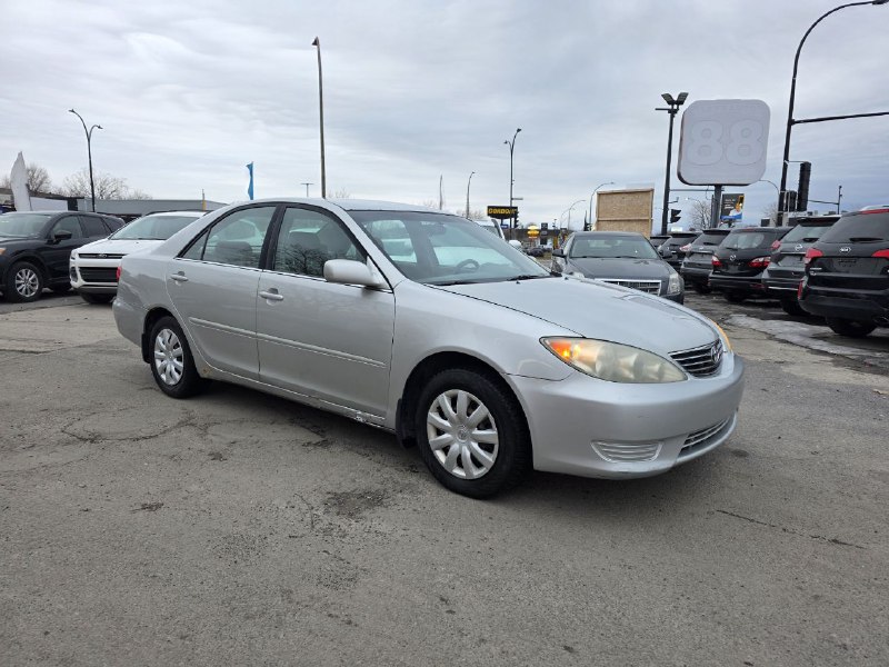 2006 Toyota Camry **LE**AUTOMATIQUE**EN SPECIAL** Image principale