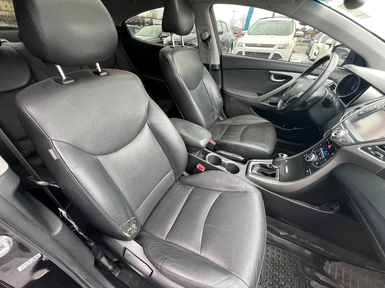 2015 Hyundai Elantra Limited**SAAQ CERTIFIEE**Toit Ouvrant**CamÉra de Recul**SIEGES EN CUIR**Navigation**SIEGES CHAUFFANTS Avant et ArriÈre**DÉmarrage À distance**MAGS** Image principale