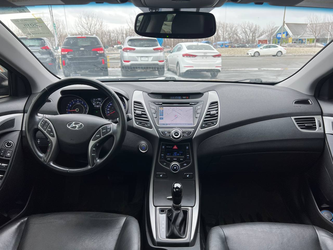 2015 Hyundai Elantra Limited**SAAQ CERTIFIEE**Toit Ouvrant**CamÉra de Recul**SIEGES EN CUIR**Navigation**SIEGES CHAUFFANTS Avant et ArriÈre**DÉmarrage À distance**MAGS** Image principale