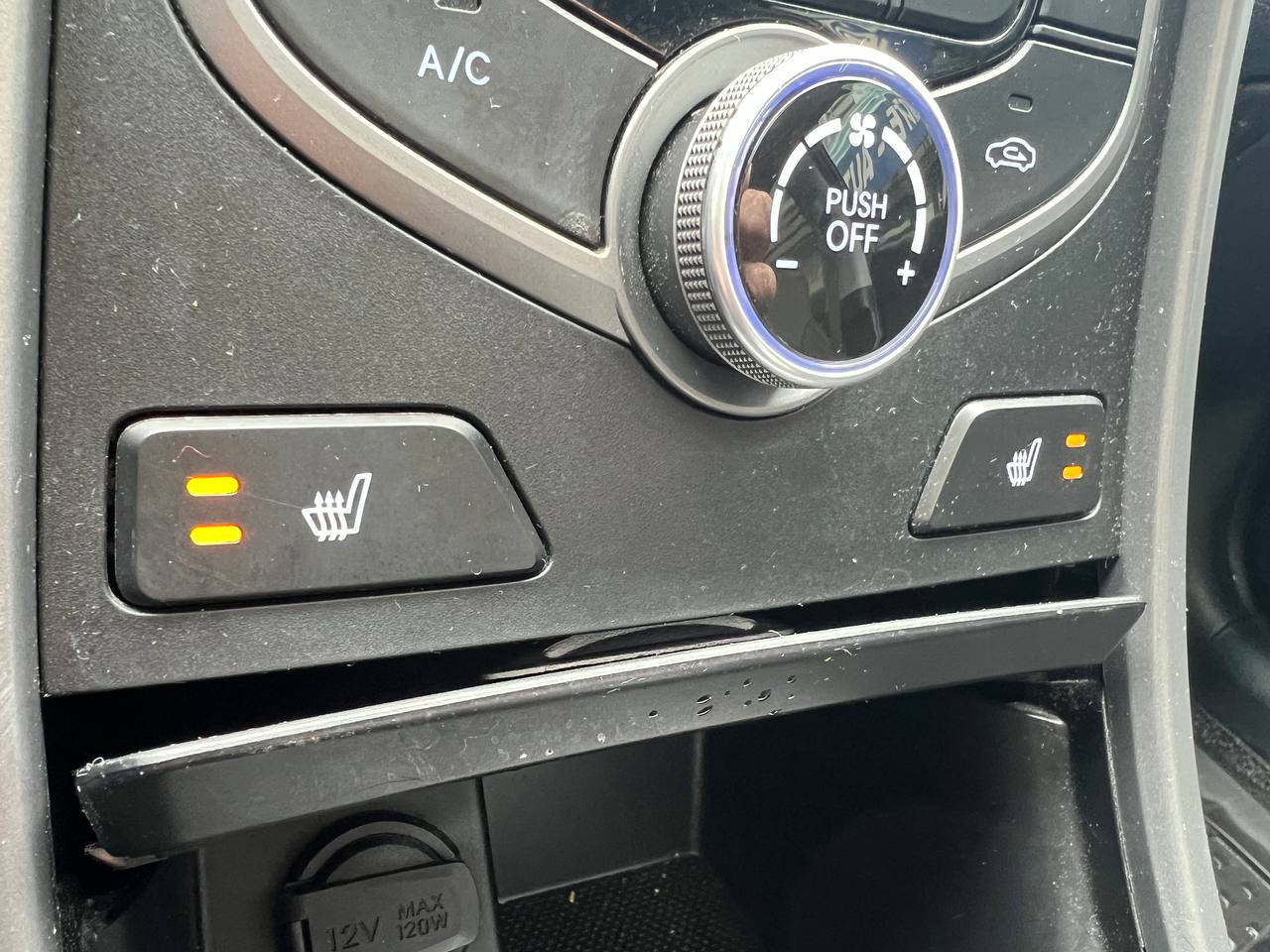 2015 Hyundai Elantra Limited**SAAQ CERTIFIEE**Toit Ouvrant**CamÉra de Recul**SIEGES EN CUIR**Navigation**SIEGES CHAUFFANTS Avant et ArriÈre**DÉmarrage À distance**MAGS** Image principale