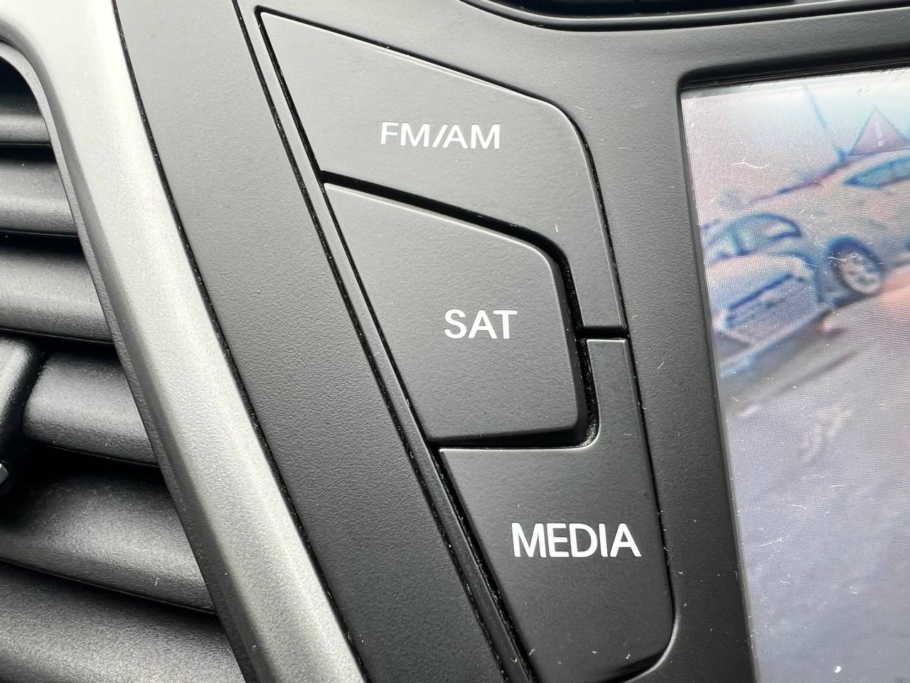 2015 Hyundai Elantra Limited**SAAQ CERTIFIEE**Toit Ouvrant**CamÉra de Recul**SIEGES EN CUIR**Navigation**SIEGES CHAUFFANTS Avant et ArriÈre**DÉmarrage À distance**MAGS** Image principale