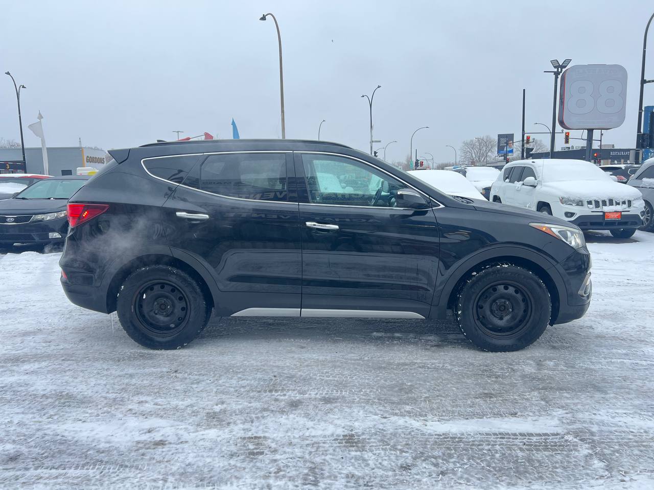 2017 Hyundai Santa Fe Sport Limited**Jamais Accidentee**AWD**TOIT OUVRANT PANORAMIQUE**SIEGE EN CUIR**CAMERA DE RECUL**SIEGES CHAUFFNATS AVANT ET ARRIERE**Siege Ventile**Volant Chauffant**Alerte d'angle Mort** Image principale