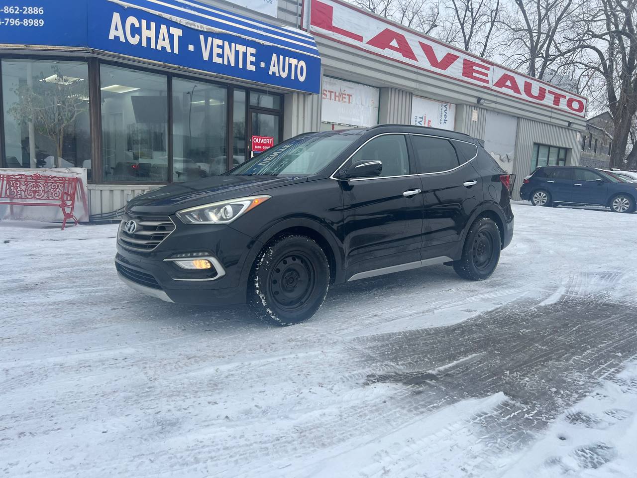 2017 Hyundai Santa Fe Sport Limited**Jamais Accidentee**AWD**TOIT OUVRANT PANORAMIQUE**SIEGE EN CUIR**CAMERA DE RECUL**SIEGES CHAUFFNATS AVANT ET ARRIERE**Siege Ventile**Volant Chauffant**Alerte d'angle Mort** Image principale