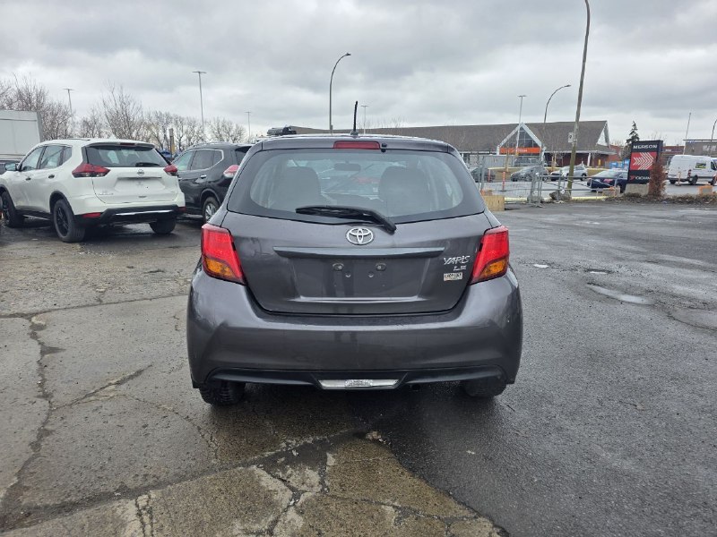 2016 Toyota Yaris LE**Jamais Accidente** Image principale